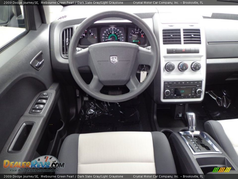 2009 Dodge Journey SE Melbourne Green Pearl / Dark Slate Gray/Light Graystone Photo #6