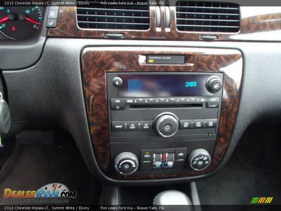 Controls of 2013 Chevrolet Impala LT Photo #16