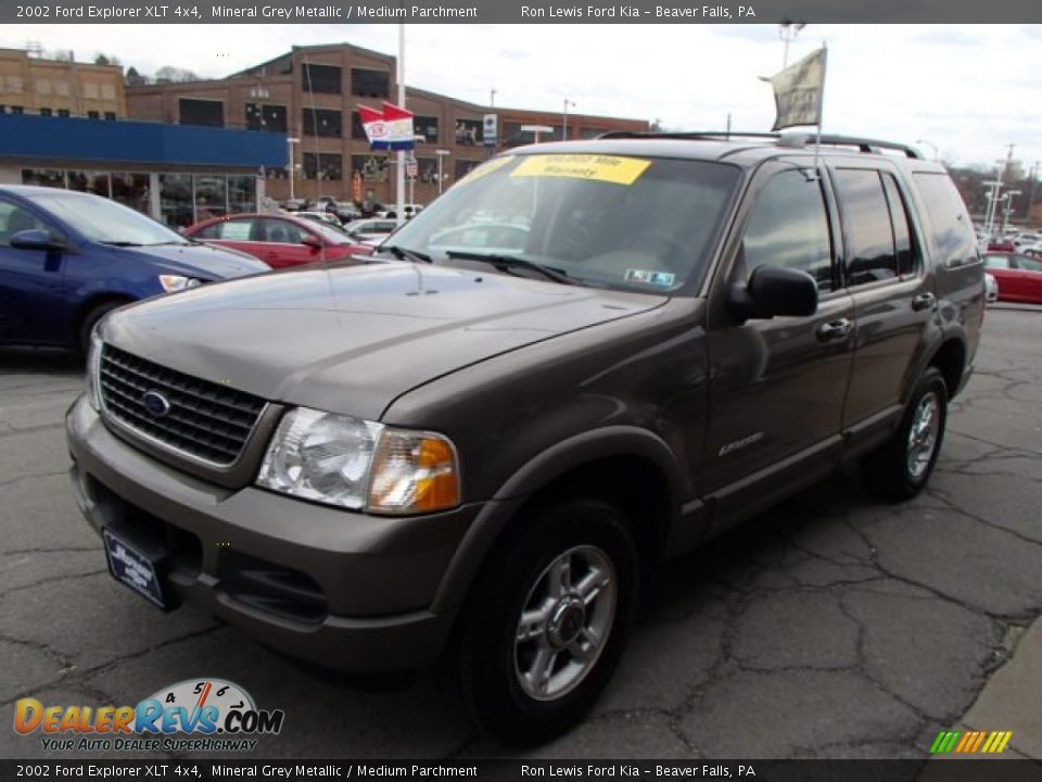 2002 Ford Explorer XLT 4x4 Mineral Grey Metallic / Medium Parchment Photo #4