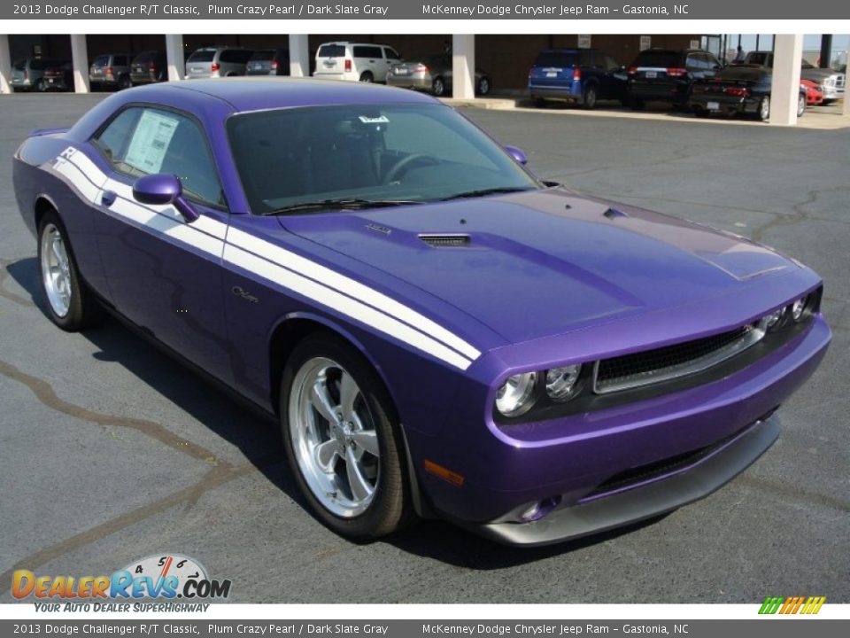 Front 3/4 View of 2013 Dodge Challenger R/T Classic Photo #1