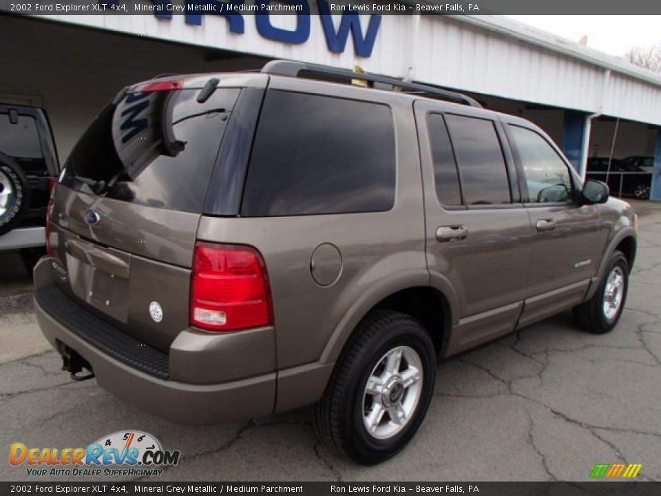 2002 Ford Explorer XLT 4x4 Mineral Grey Metallic / Medium Parchment Photo #8