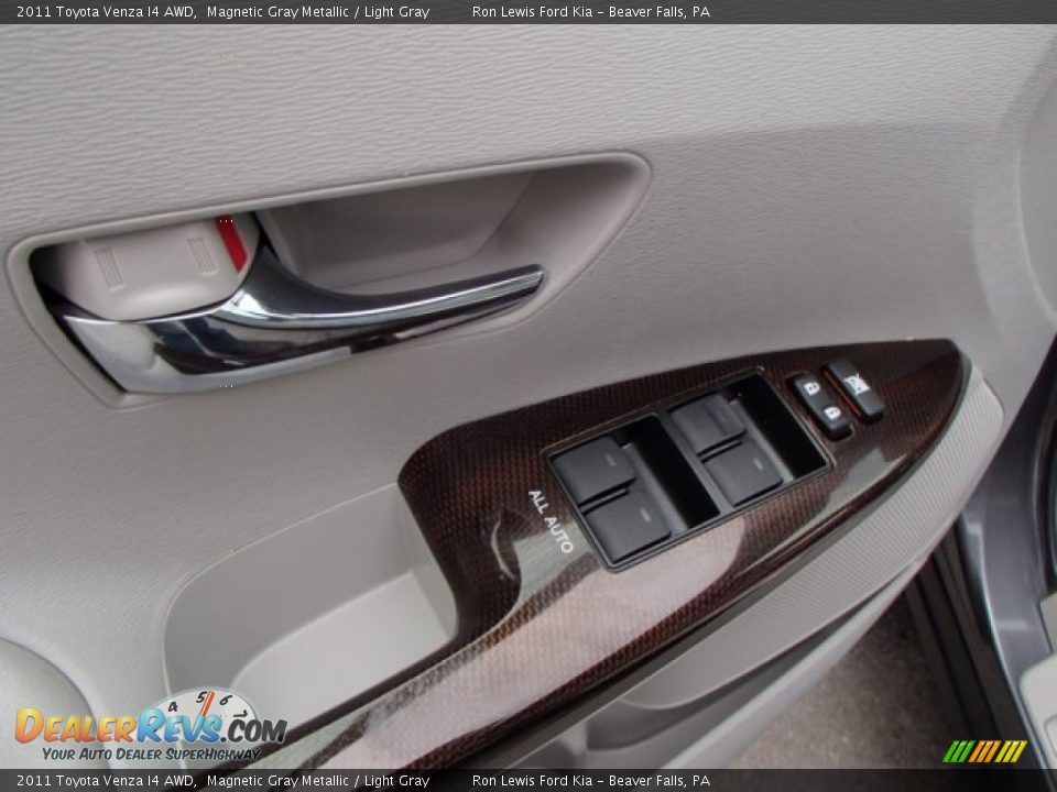 2011 Toyota Venza I4 AWD Magnetic Gray Metallic / Light Gray Photo #15