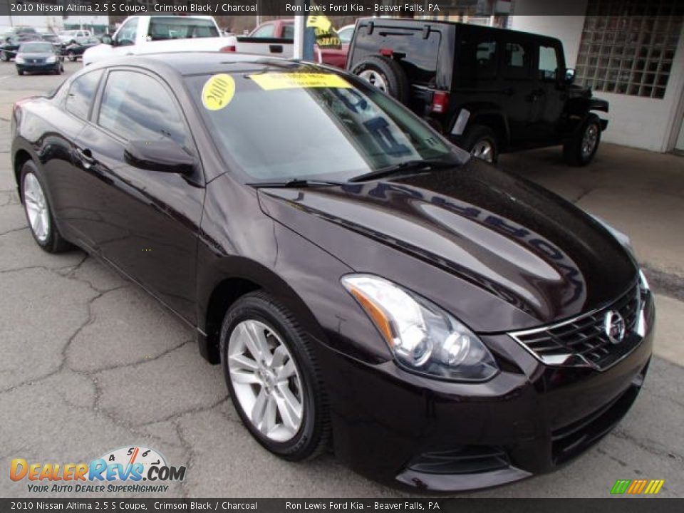 Front 3/4 View of 2010 Nissan Altima 2.5 S Coupe Photo #2