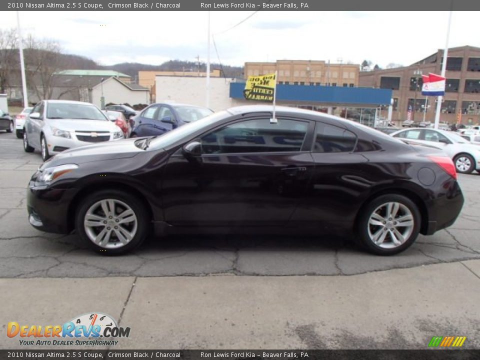 2010 Nissan Altima 2.5 S Coupe Crimson Black / Charcoal Photo #5