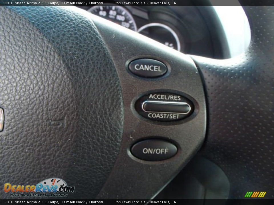 2010 Nissan Altima 2.5 S Coupe Crimson Black / Charcoal Photo #18