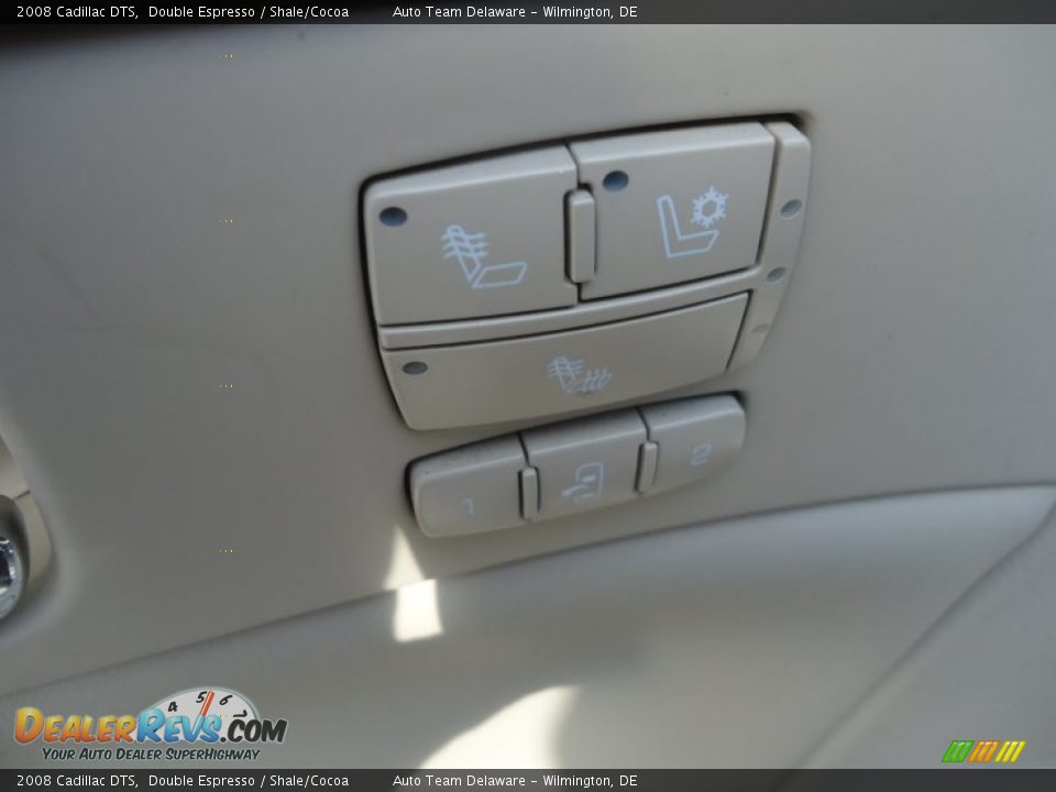 2008 Cadillac DTS Double Espresso / Shale/Cocoa Photo #24