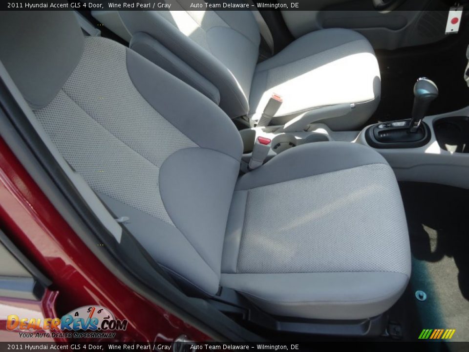 2011 Hyundai Accent GLS 4 Door Wine Red Pearl / Gray Photo #15