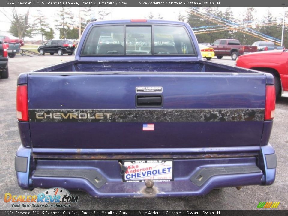 1994 Chevrolet S10 LS Extended Cab 4x4 Radar Blue Metallic / Gray Photo #6