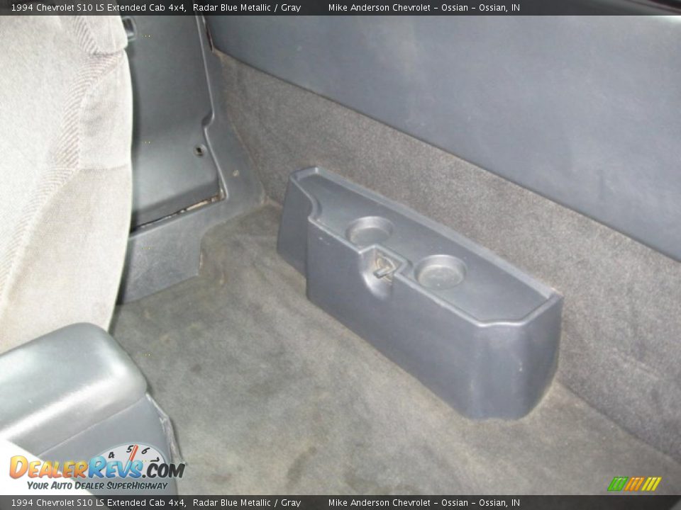 1994 Chevrolet S10 LS Extended Cab 4x4 Radar Blue Metallic / Gray Photo #10