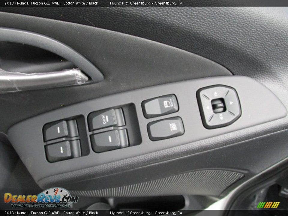 2013 Hyundai Tucson GLS AWD Cotton White / Black Photo #9