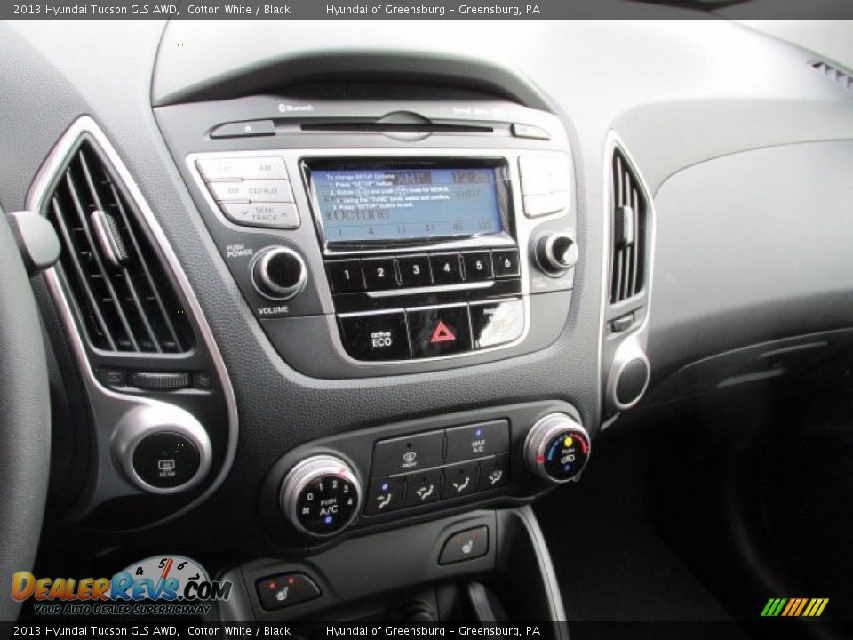 2013 Hyundai Tucson GLS AWD Cotton White / Black Photo #9