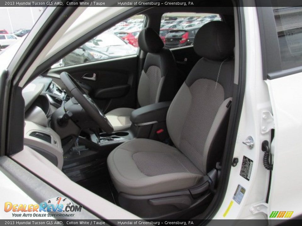2013 Hyundai Tucson GLS AWD Cotton White / Taupe Photo #6