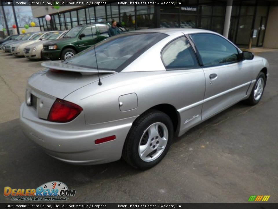 2005 Pontiac Sunfire Coupe Liquid Silver Metallic / Graphite Photo #7