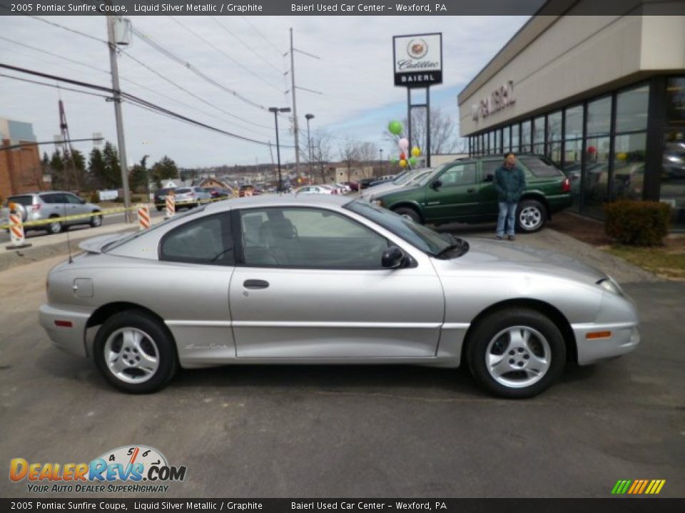 2005 Pontiac Sunfire Coupe Liquid Silver Metallic / Graphite Photo #8