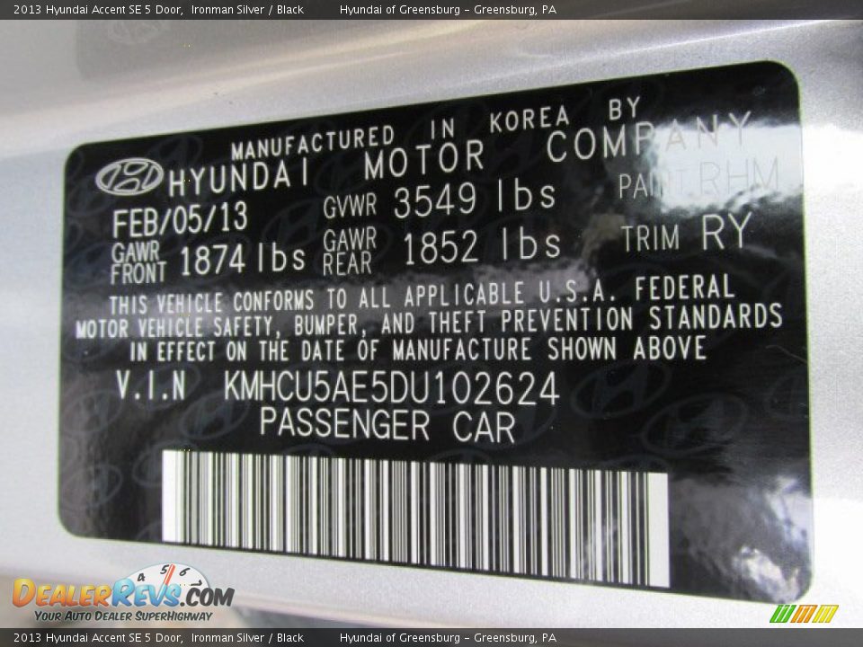 2013 Hyundai Accent SE 5 Door Ironman Silver / Black Photo #10