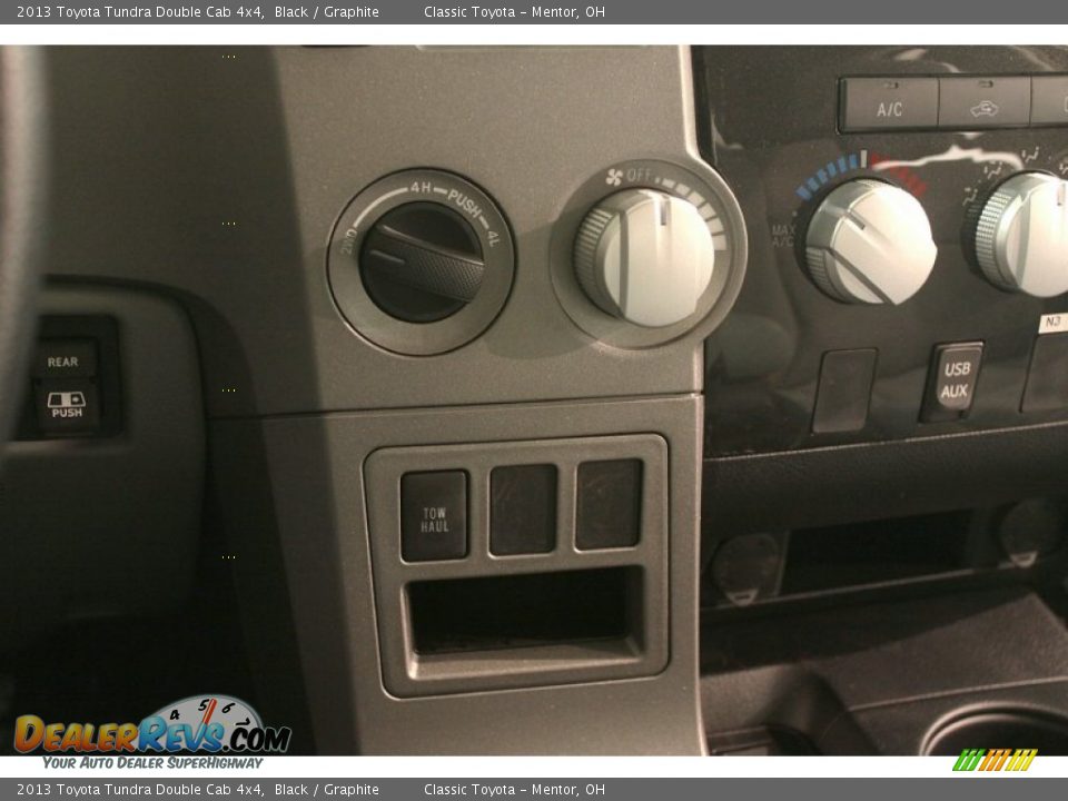 2013 Toyota Tundra Double Cab 4x4 Black / Graphite Photo #16