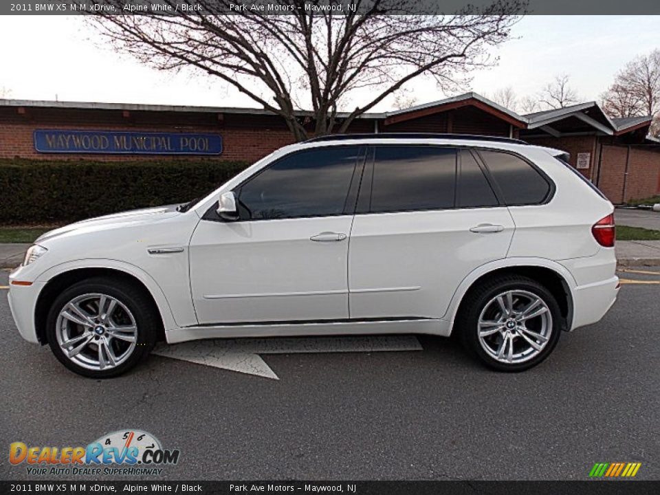 Alpine White 2011 BMW X5 M M xDrive Photo #2