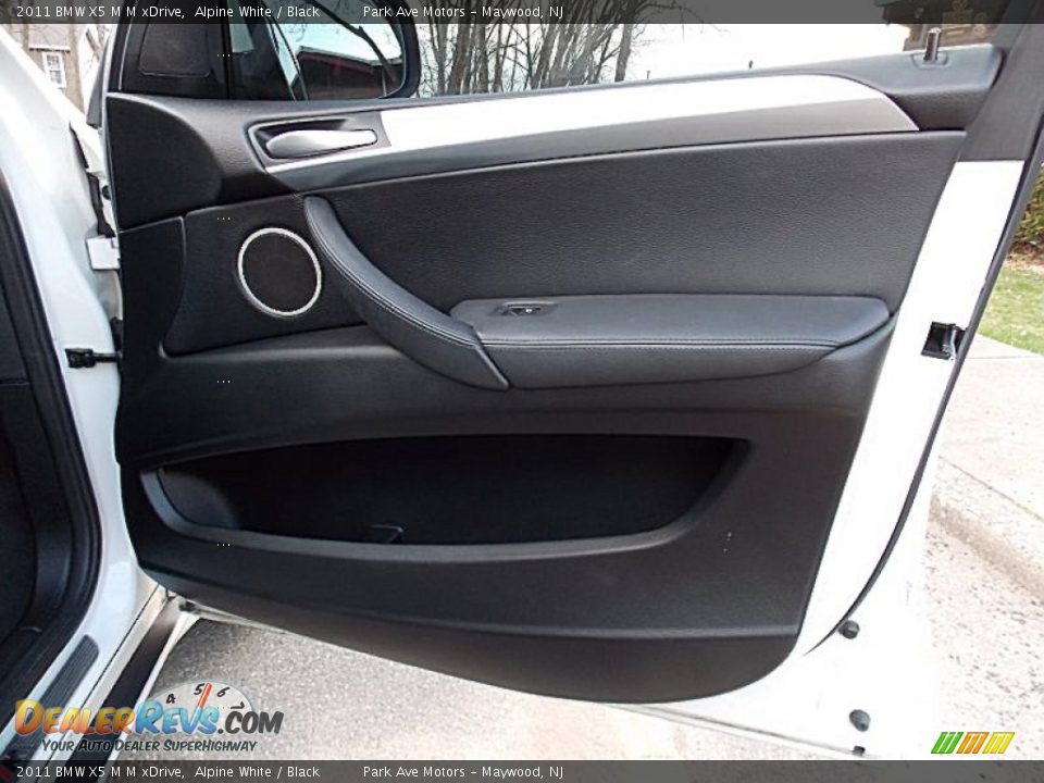 Door Panel of 2011 BMW X5 M M xDrive Photo #17