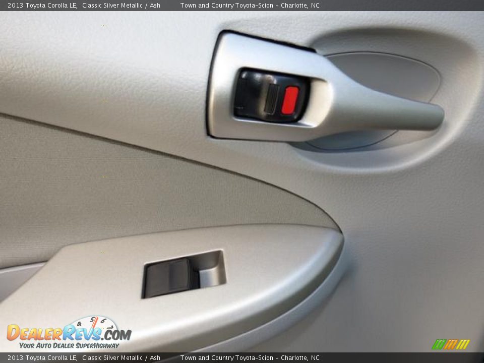 2013 Toyota Corolla LE Classic Silver Metallic / Ash Photo #7