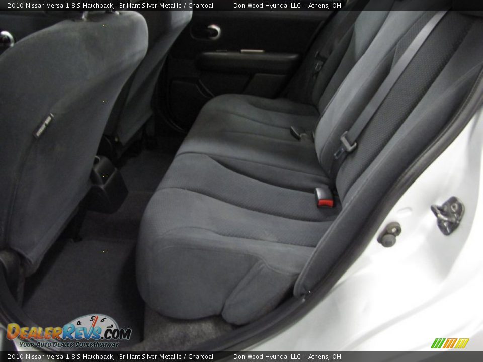 2010 Nissan Versa 1.8 S Hatchback Brilliant Silver Metallic / Charcoal Photo #7
