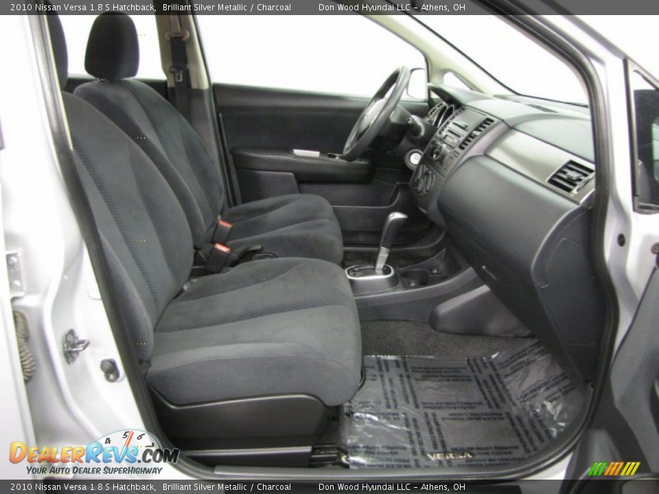 2010 Nissan Versa 1.8 S Hatchback Brilliant Silver Metallic / Charcoal Photo #9