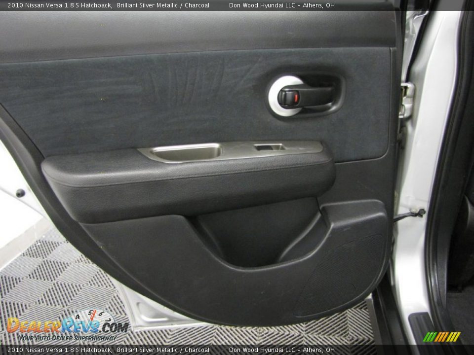 2010 Nissan Versa 1.8 S Hatchback Brilliant Silver Metallic / Charcoal Photo #12