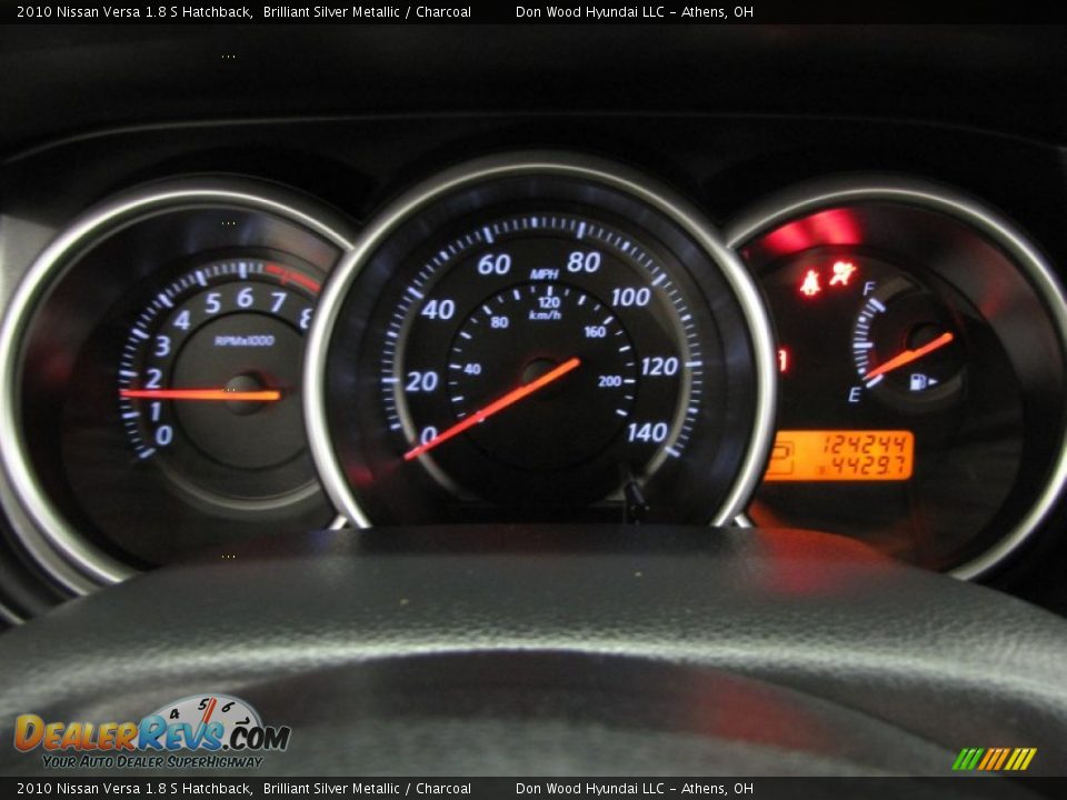 2010 Nissan Versa 1.8 S Hatchback Brilliant Silver Metallic / Charcoal Photo #20