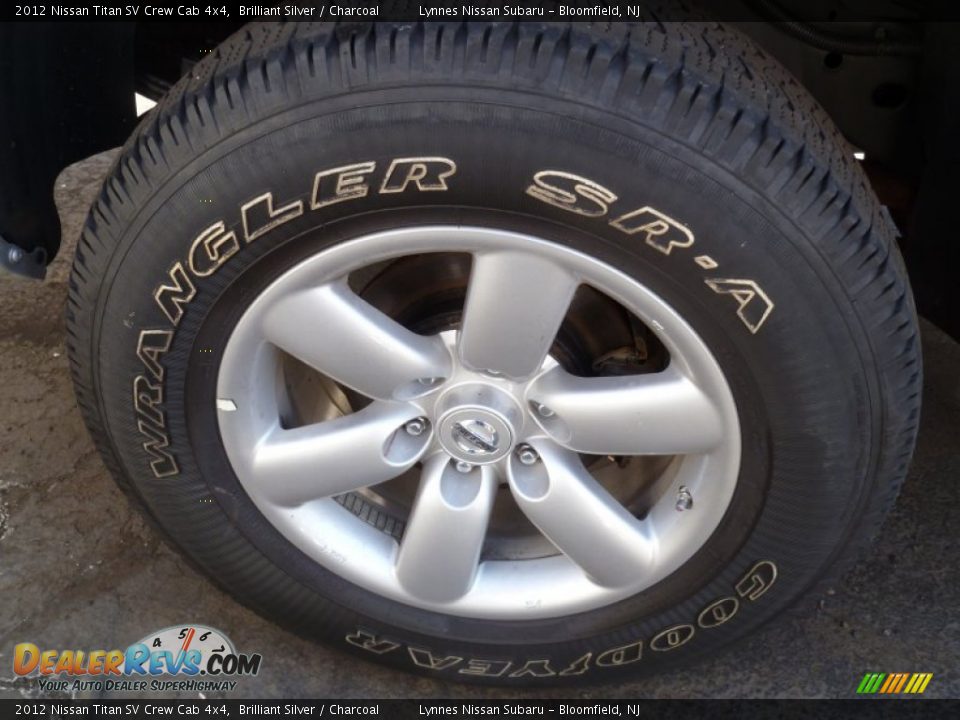 2012 Nissan Titan SV Crew Cab 4x4 Brilliant Silver / Charcoal Photo #13