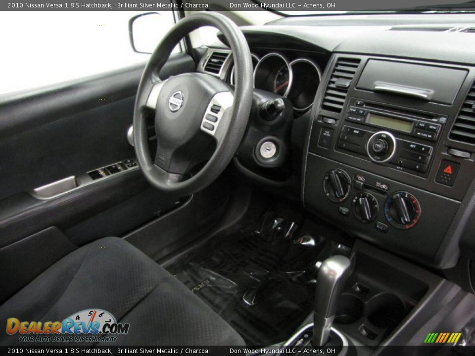 2010 Nissan Versa 1.8 S Hatchback Brilliant Silver Metallic / Charcoal Photo #21