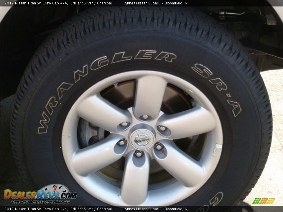 2012 Nissan Titan SV Crew Cab 4x4 Brilliant Silver / Charcoal Photo #14