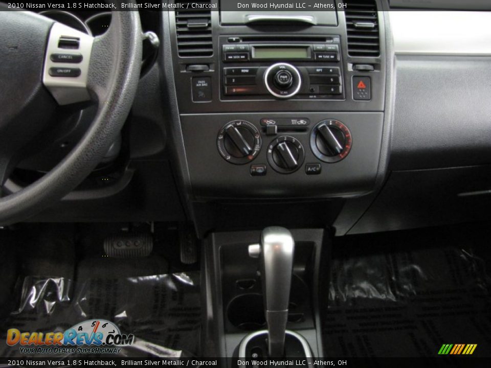 2010 Nissan Versa 1.8 S Hatchback Brilliant Silver Metallic / Charcoal Photo #22