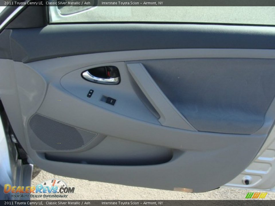 2011 Toyota Camry LE Classic Silver Metallic / Ash Photo #18