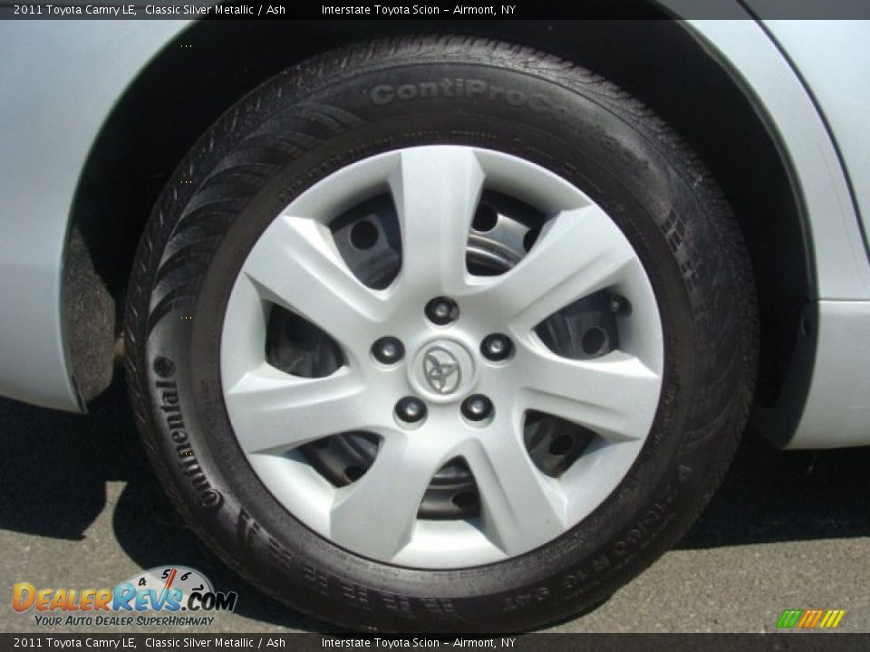 2011 Toyota Camry LE Classic Silver Metallic / Ash Photo #21