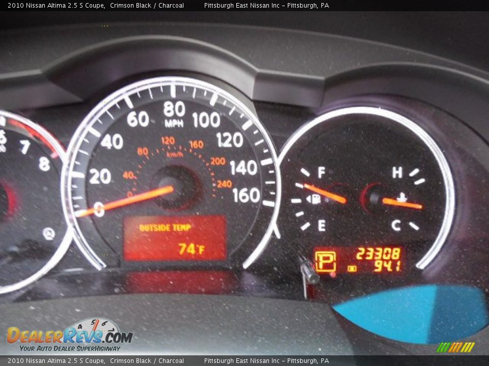2010 Nissan Altima 2.5 S Coupe Crimson Black / Charcoal Photo #15