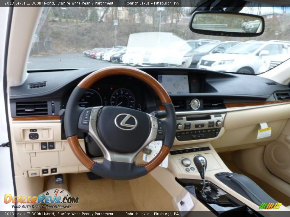 2013 Lexus ES 300h Hybrid Starfire White Pearl / Parchment Photo #12