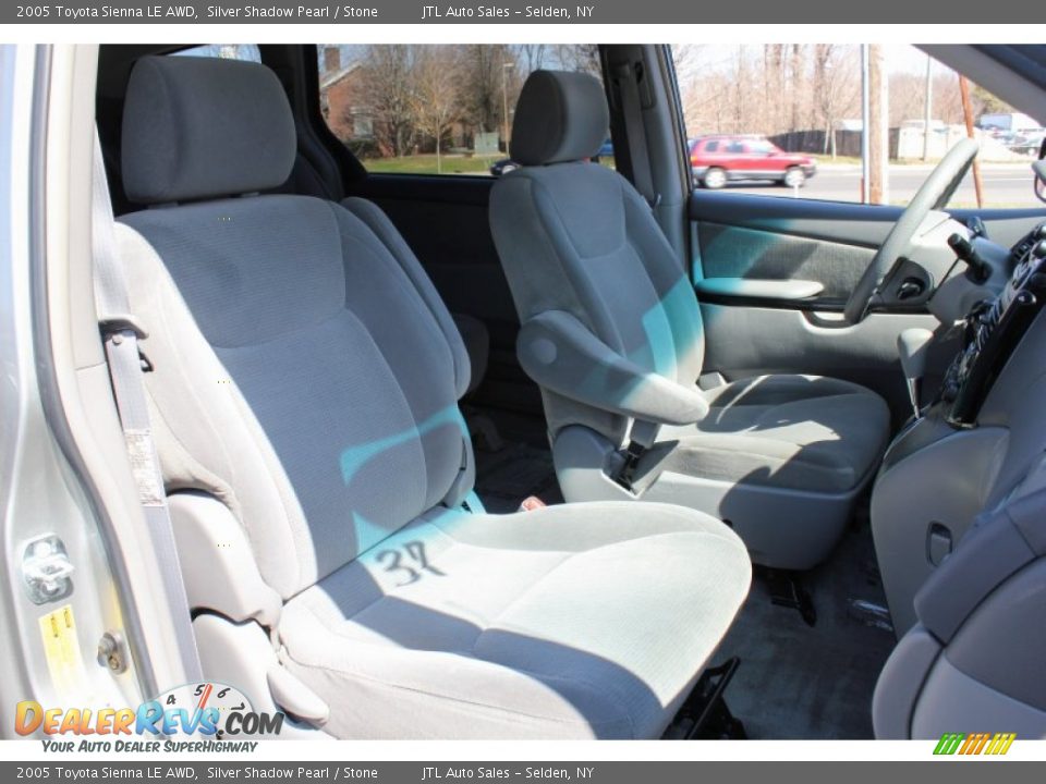2005 Toyota Sienna LE AWD Silver Shadow Pearl / Stone Photo #10