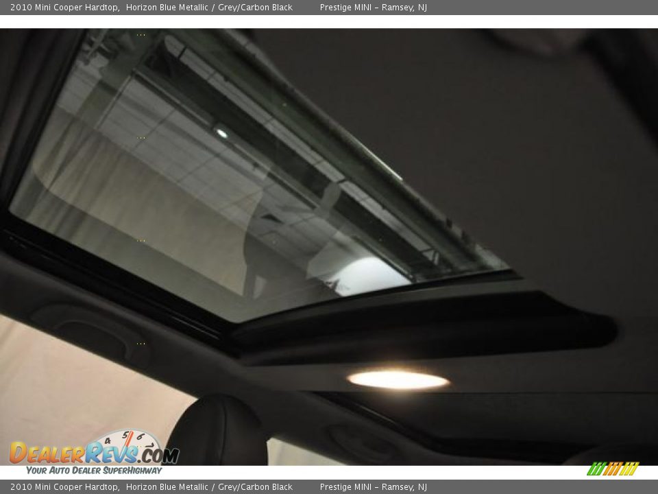 2010 Mini Cooper Hardtop Horizon Blue Metallic / Grey/Carbon Black Photo #28