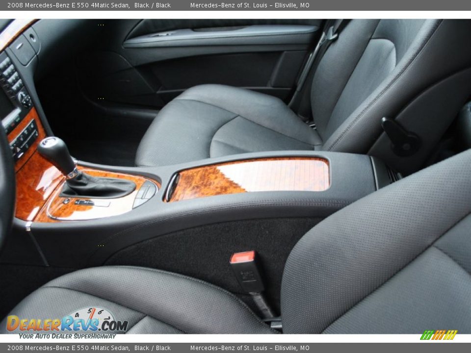 2008 Mercedes-Benz E 550 4Matic Sedan Black / Black Photo #15