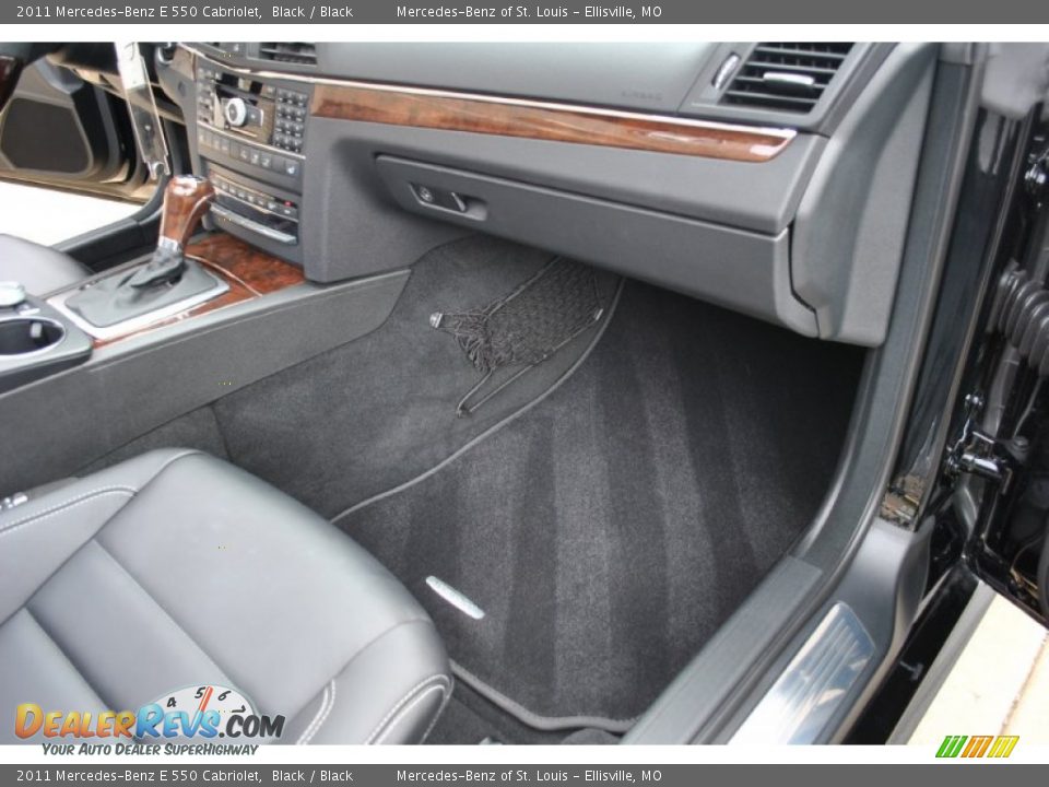2011 Mercedes-Benz E 550 Cabriolet Black / Black Photo #6