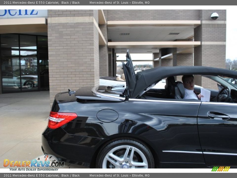 2011 Mercedes-Benz E 550 Cabriolet Black / Black Photo #9
