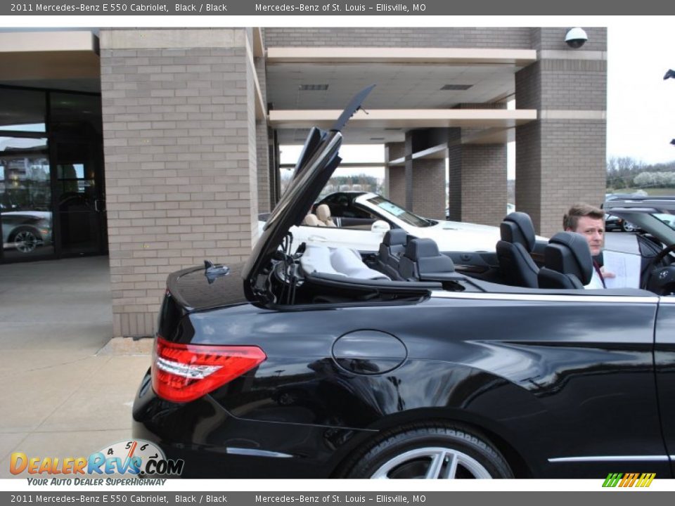 2011 Mercedes-Benz E 550 Cabriolet Black / Black Photo #12