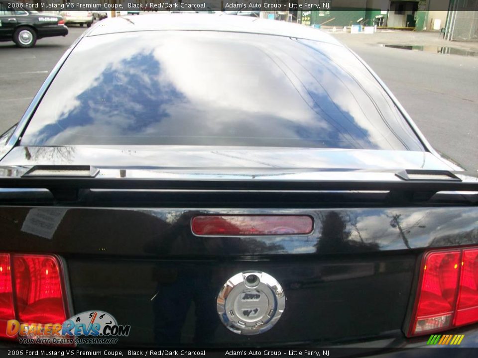 2006 Ford Mustang V6 Premium Coupe Black / Red/Dark Charcoal Photo #31