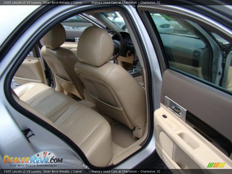 2005 Lincoln LS V6 Luxury Silver Birch Metallic / Camel Photo #14