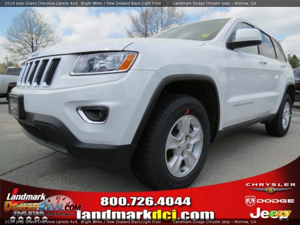 2014 Jeep Grand Cherokee Laredo 4x4 Bright White / New Zealand Black/Light Frost Photo #1