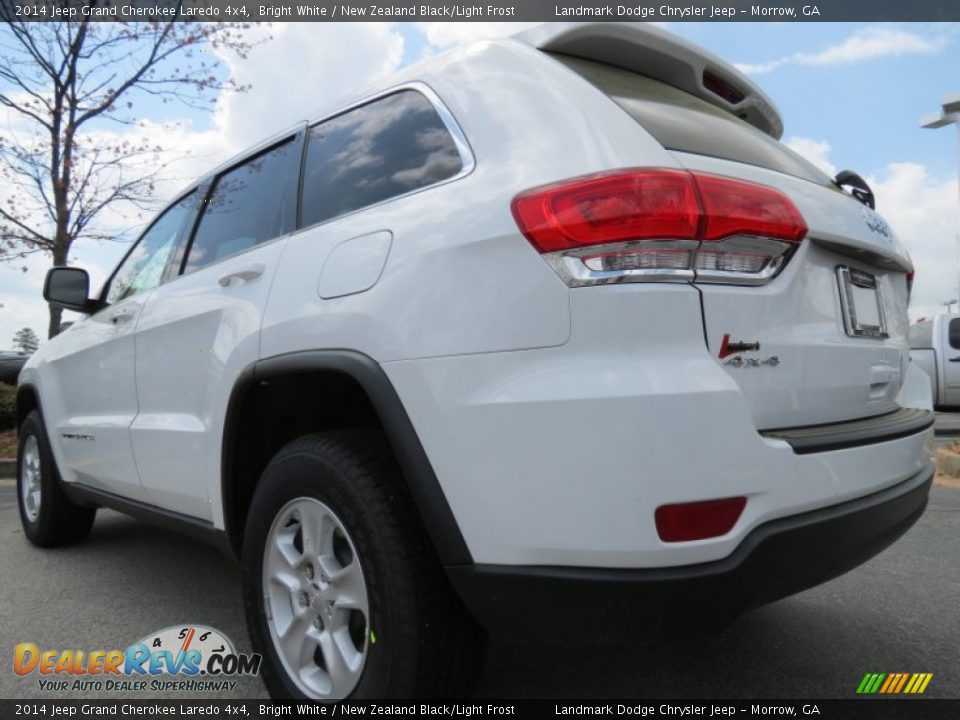 2014 Jeep Grand Cherokee Laredo 4x4 Bright White / New Zealand Black/Light Frost Photo #2