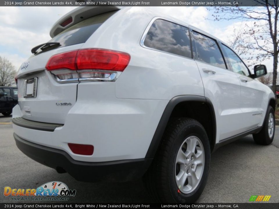 2014 Jeep Grand Cherokee Laredo 4x4 Bright White / New Zealand Black/Light Frost Photo #3