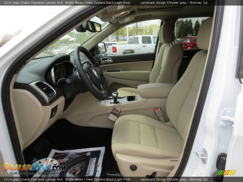 2014 Jeep Grand Cherokee Laredo 4x4 Bright White / New Zealand Black/Light Frost Photo #6