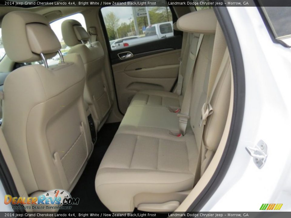 2014 Jeep Grand Cherokee Laredo 4x4 Bright White / New Zealand Black/Light Frost Photo #8