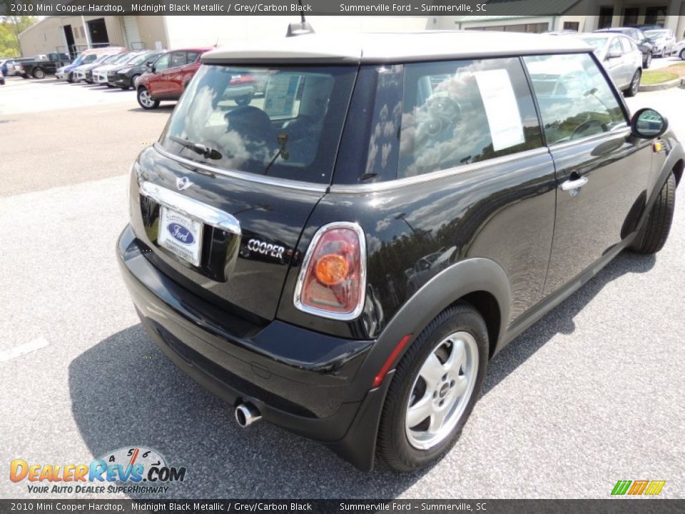 2010 Mini Cooper Hardtop Midnight Black Metallic / Grey/Carbon Black Photo #11