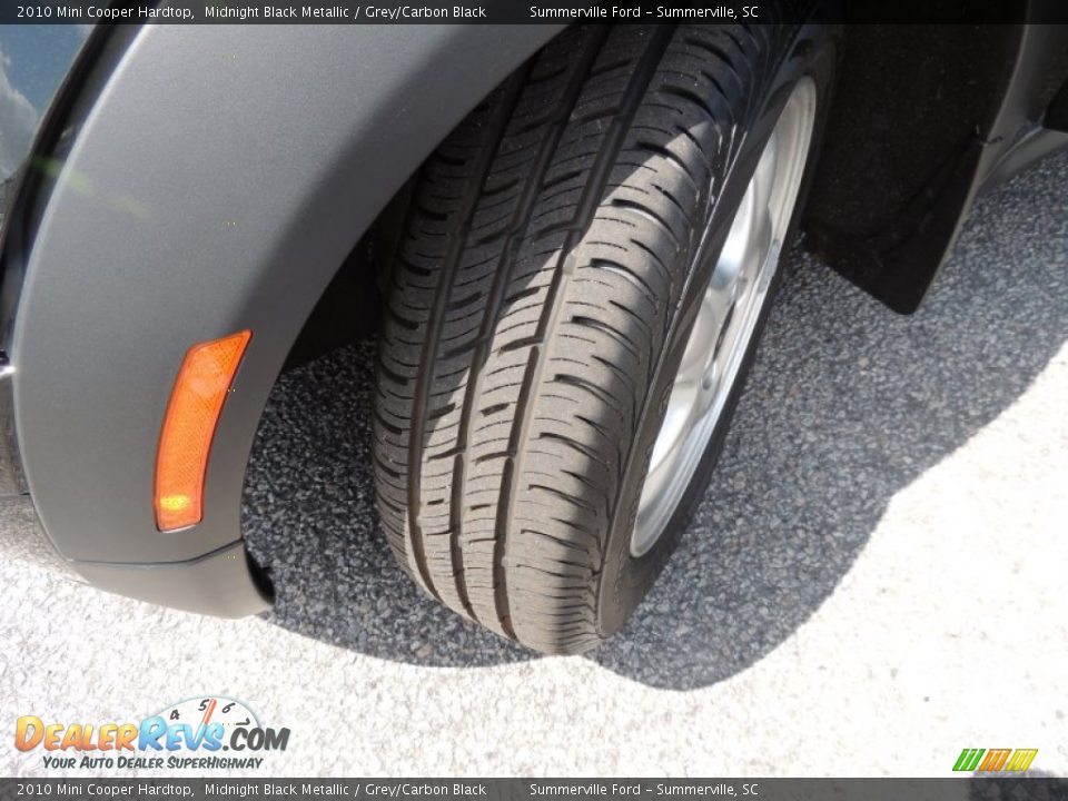 2010 Mini Cooper Hardtop Midnight Black Metallic / Grey/Carbon Black Photo #15